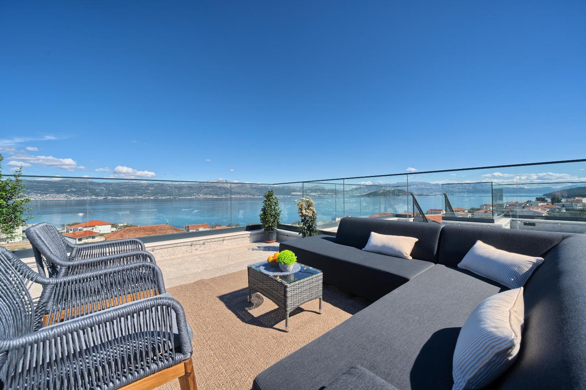 Angie's Rooftop *